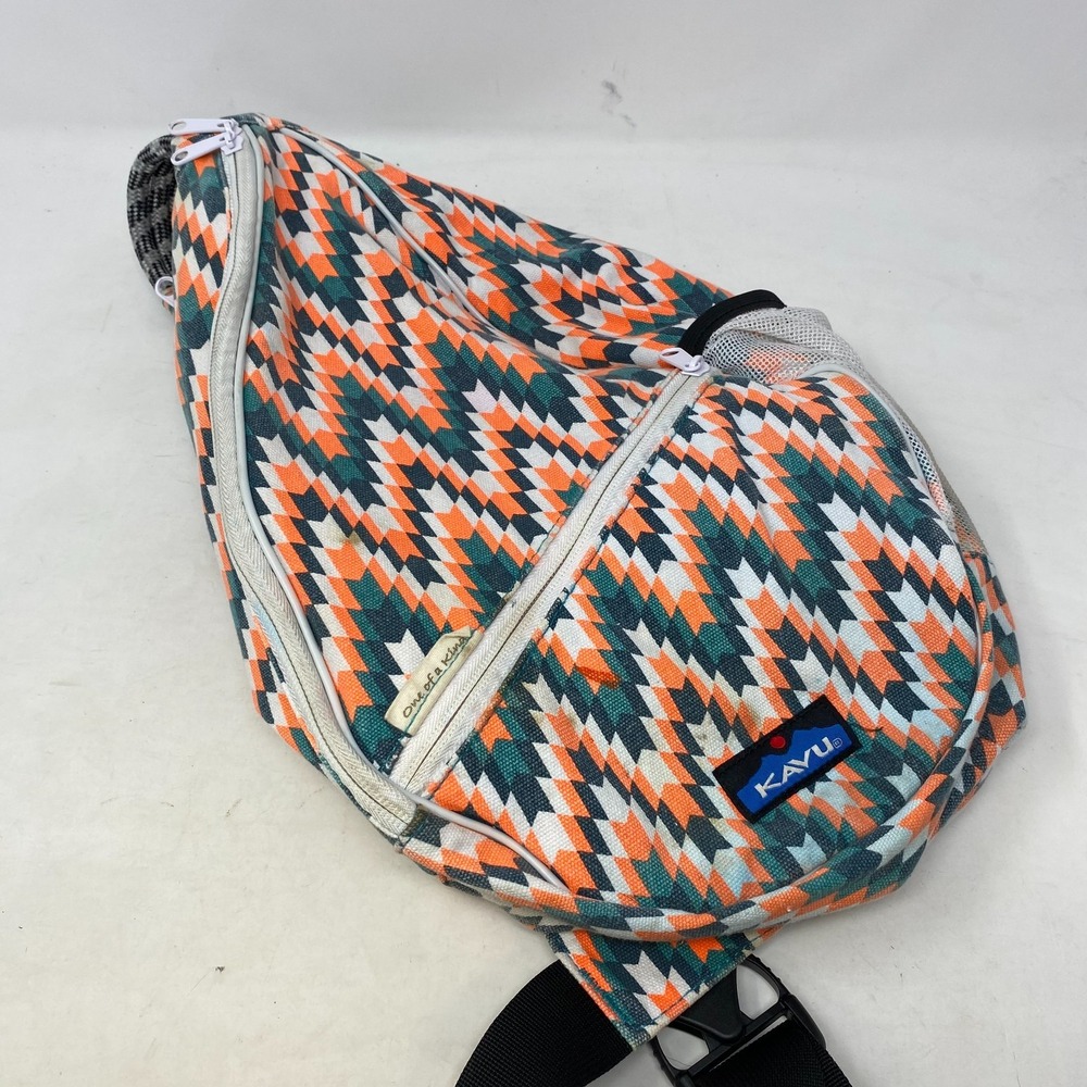 KAVU Rope Bag Sling Pack‎ Aztec Chevron Geometric EUC